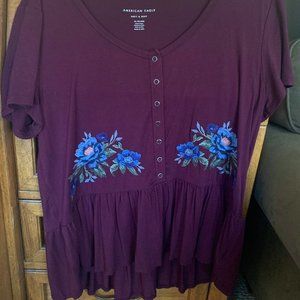 ⬇︎$10 American Eagle Purple Embroidered Top-XL